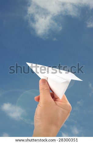 Hand launhing paper dart