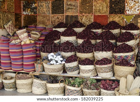 Grocery market in Hurghada (Egypt): tea, hibiscus and spices