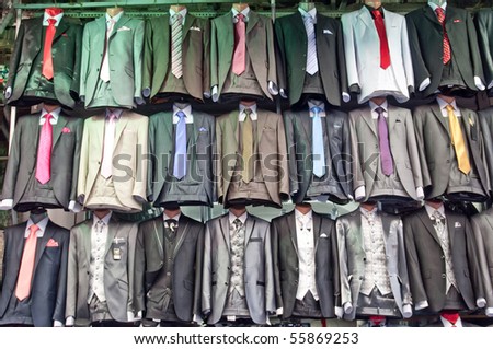 Grand Bazaar, Istanbul, Turkey: shop men\'s suits - fake famous brands