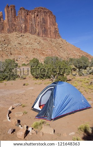 tent in the desert of Utah, Indian Creek, Usa