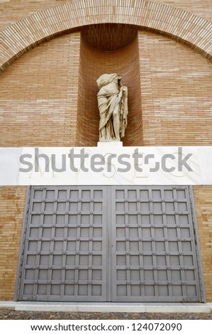 MERIDA, SPAIN - AUGUST 5: Museum on August 5, 2007 in Merida: entrance to the National Museum of Roman Art. Opened on September 19, 1986, was designed by architect Rafael Moneo.