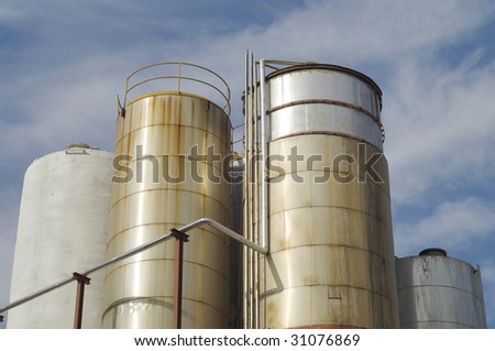 metal industrial tanks for aging time