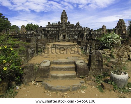ruins of old asian temple ankhor wat