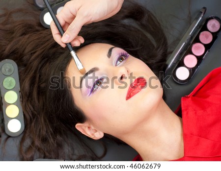Eyebrow makeup routine