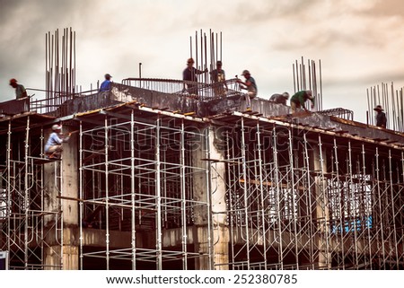 construction worker in Vietnam