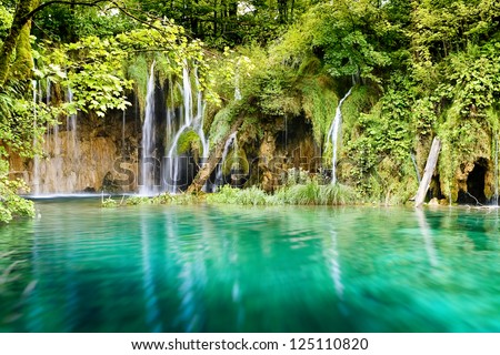 The+waterfalls+of+plitvice+lakes+croatia