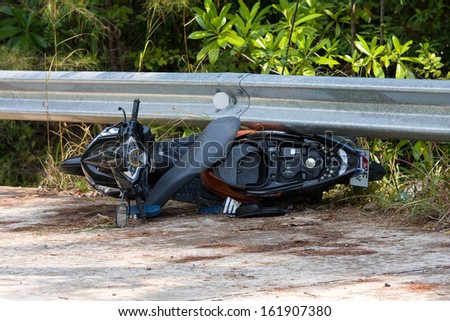 PHANGAN - FEBRUARY 25: Motorcycle accident that happened on the road on February 25, 2013 in Koh Phangan , Thailand .