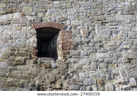 Loop hole on fortress wall