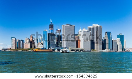 New York City skyline at afternoon w the Freedom tower