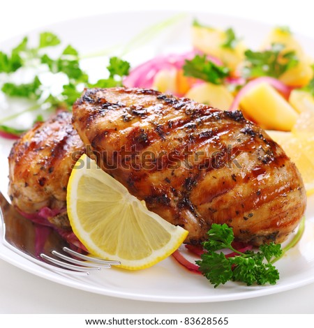 Grilled chicken breast with vegetables