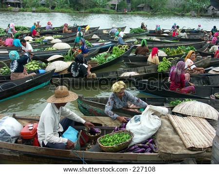 Borneo Floating market, best tourism at Borneo.
