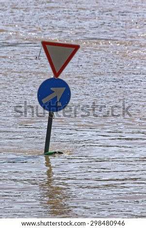 Traffic regulations in the flood.