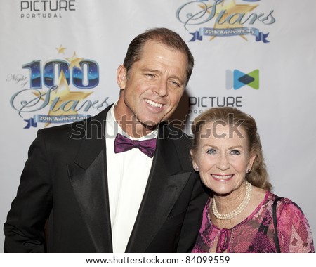 BEVERLY HILLS, CA - MARCH 7: Juliet Mills(L) and Maxwell Caulfield (R) attend the 20th Annual Night of 100 Stars Awards Gala on March 7, 2010 in Beverly Hills, CA.