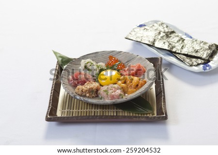 Tuna don , Japanese food with Raw tuna and egg.