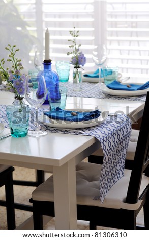 Table setting in blue color