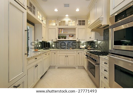 Kitchen in square format