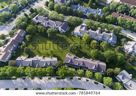 Aerial view of a townhouse complex in a Chicago suburban neighborhood in summer. Palatine, IL. USA