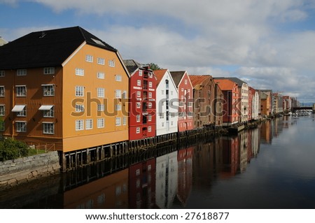houses near the river