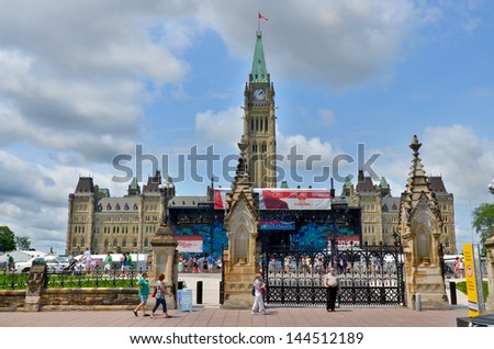 OTTAWA, CANADA, JUNE 30: Scene on Parliament Hill in preparation for the 1st of july  Canada Day show on June 30, 2013,  Ottawa, Ontario.