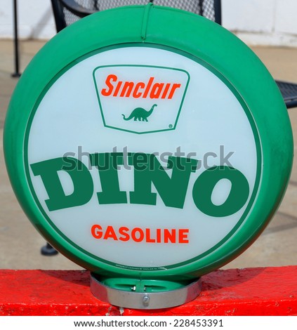 WILLIAMS ARIZONA APRIL 15: Sinclair Oil Corporation pump sign on april 15 2014 in Williams Arizona. Sinclair Oil Corporation is an American petroleum corporation, founded by Harry Sinclair in 1916