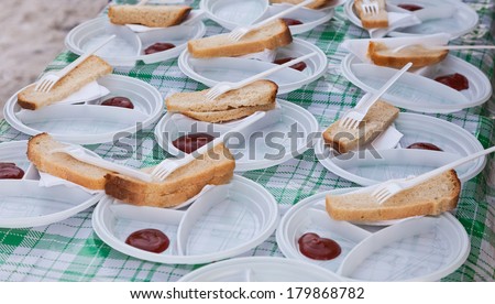 Bread on a disposable plates