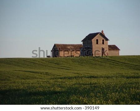 old farm house in rural america