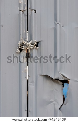 Iron plate door with breakage