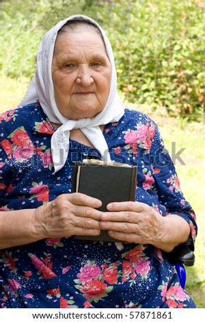 The old woman with the bible