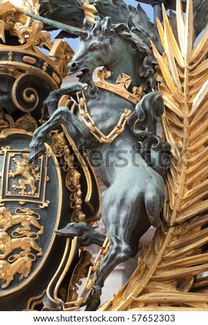 Buckingham Palace Logo