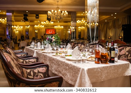 Serving wedding table