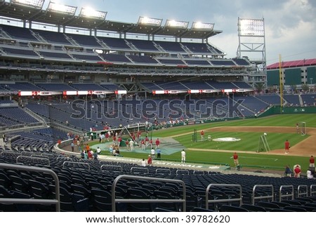 WASHINGTON, DC - JUNE 23: The Washington Nationals take batting practice in brand new Nationals Park June 23, 2008 in Washington, DC.