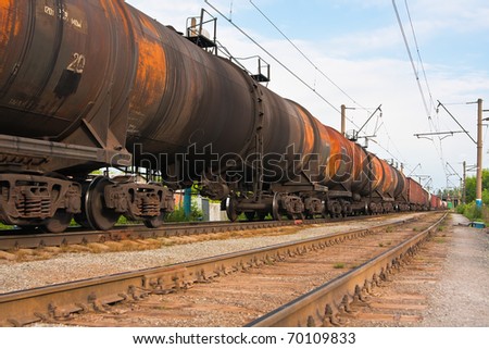 Big cargo transportation in tanks by rail