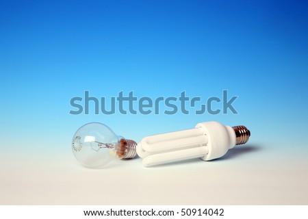 Energy-efficient vs normal light bulbs