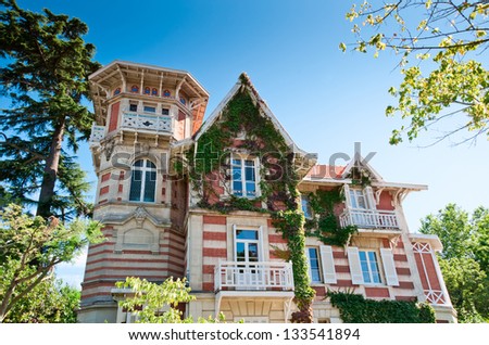Luxurious villa in Arcachon, France