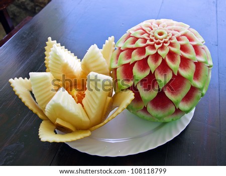 watermelon and melon carving on table