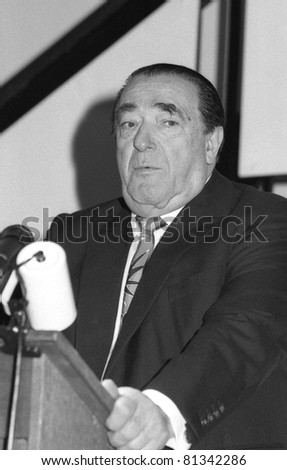 LONDON, ENGLAND - APRIL 17: Robert Maxwell, Czech born British media tycoon, speaks at a press conference on April 17, 1991 in London. He died at sea in November 1991.