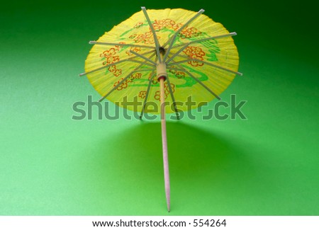 cocktail umbrella - yellow #3