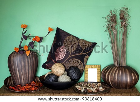 Large set of home decor accessories with flower decoration