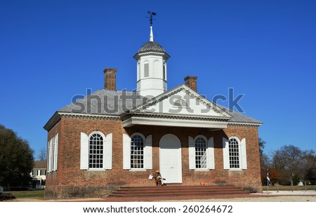 WILLIAMSBURG, VIRGINIA - NOVEMBER 19 2014: The Courthouse on Duke of Gloucester Street in Colonial Williamsburg. The restored town is a living-history museum and a major attraction for tourist.