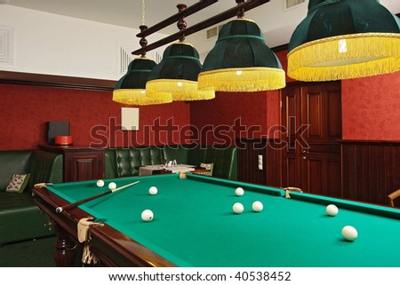 Room for game in billiards