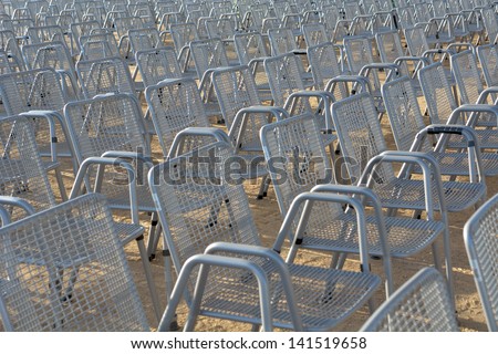 outdoor event, empty rows