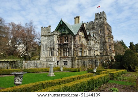Historic hatley castle and garden (built in 1908) at the city colwood in vancouver island, british columbia, canada