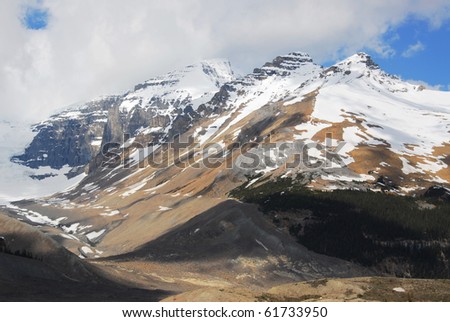 Snow mountains in spring at columbia icefield area, jasper national park, alberta, canada