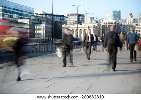 Anonymous London City workers on their way to the office