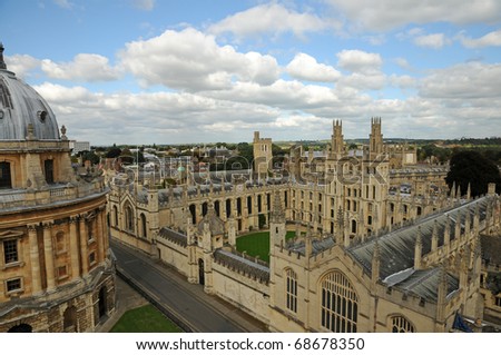 Radcliffe Camera and All Souls College, Oxford University. Oxford, UK