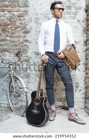 Man\'s style, dressing, suit, shirt, guitar