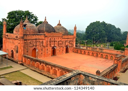 CHAPAI NAWABGANJ, BANGLADESH - DECEMBER 17: Shah Niamatullah Mosque on December 17, 2012 in Chapai Nawabganj, Bangladesh. Shah Niamatullah Mosque was built in 1560 and has three domes.