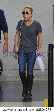 LOS ANGELES-SEPTEMBER 17: Actress Hayden Panettiere at LAX airport. September 17 in Los Angeles, California 2011