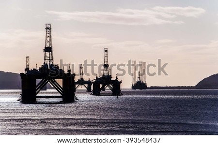 gas extraction platform in cromarty firth