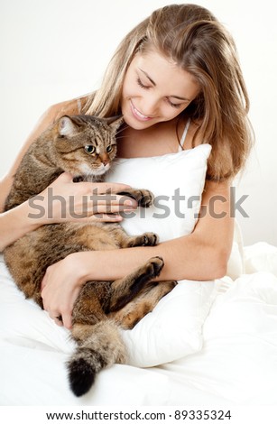 girl with a cat